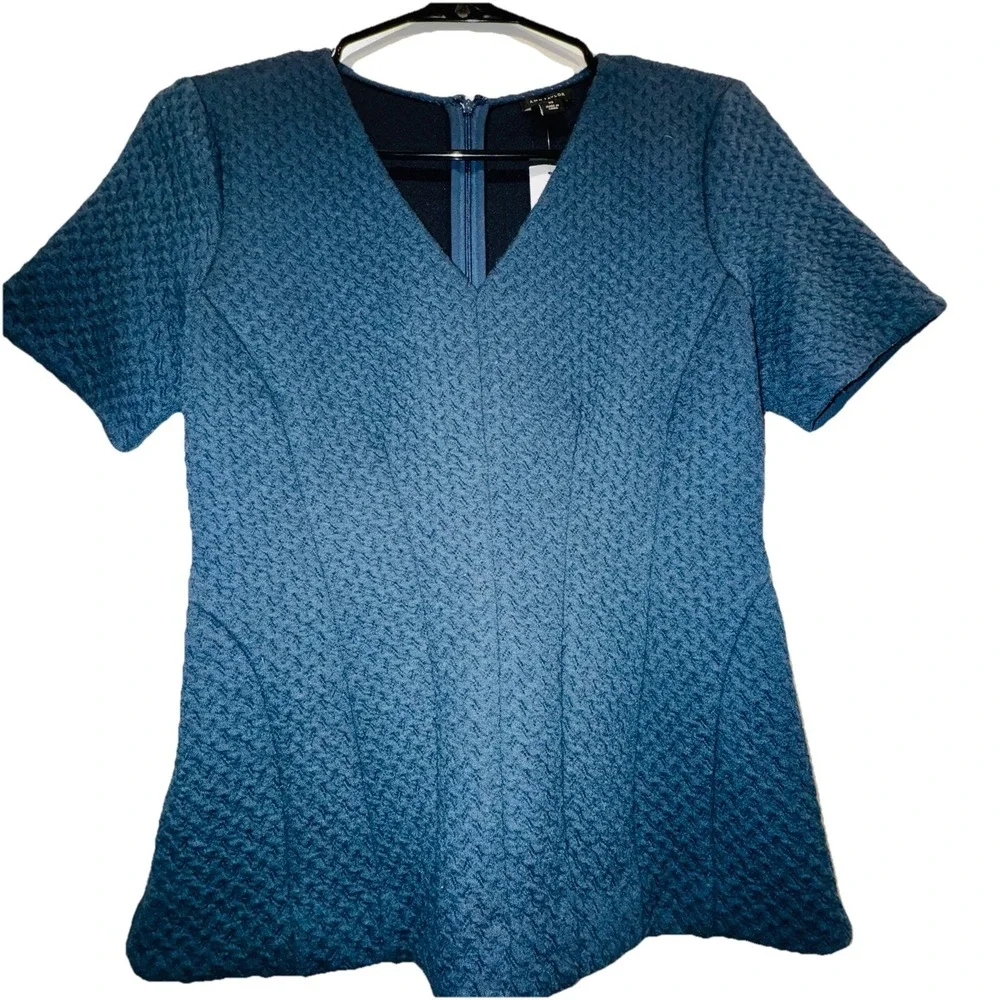 Ann Taylor Geo Jacquard Peplum Top Blue/Teal Textured Knit XS V neck zipper chic